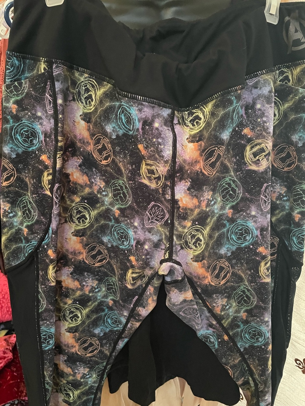 Torrid x Her Universe Marvel Avengers Galaxy Active Leggings with Pockets Sz 2